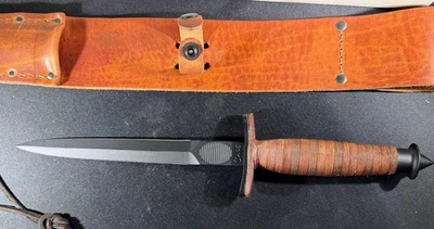 Cuchillo Stiletto Case V-42 -Año 1998 -Brigada Diablos -Primera Fuerza de Servicio Especial Foto 1 de 4