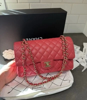 Bolso Chanel Rosa Iridiscente Medio Caviar Clásico Doble Solapa Foto 1 de 4