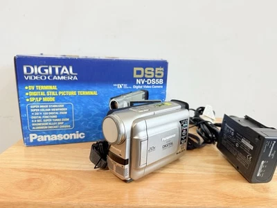 PANASONIC NV-DS5B CAMCORDER MINI DV DIGITAL TAPE VIDEO CAMERA DS5 - Image 1 of 4