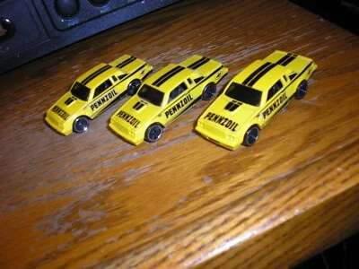 Lote de 3 Hot Wheels HW Performance 2011 Pennzoil Buick Grand Nationals amarillo Foto 1 de 4