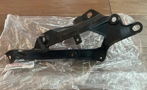 2014-2025 Yamaha YFZ450R FENDER BRACKET HEADLIGHT BRACKET RIGHT SIDE - Picture 1 of 4