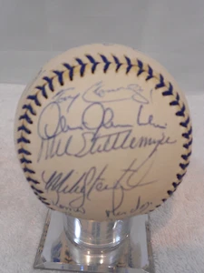 1998 YANKEES TEAM SIGNED BY 21 ON JOE DiMAGGIO DAY COMMEMORATIVE BASEBALL W/COA - Picture 1 of 16