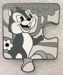 Chip Puzzleteil Figur Connection Schwarz-Weiß DLR Disney Pin E10 Chip & D - Bild 1 von 3