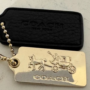 Etiqueta colgante Coach auténtica de cuero con etiqueta colgante Coach de metal en tono dorado - Imagen 1 de 9