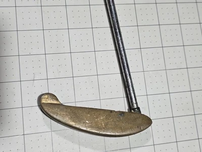 Unique Vtg Nut Up Putter, Toe-Shafted Design, 36" RH/LH. Brass Head. Reverse - Image 1 of 4