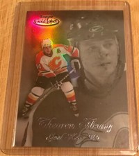 1998-99 Topps Gold Label Goal Race ‘99 Black Theoren Fleury #GR7 Calgary Flames
