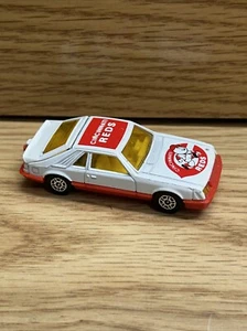 Corgi Ford Mustang Cobra, White, 1982 Baseball Trading Cars, Cincinnati Reds - Picture 1 of 8