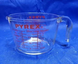 PYREX Glass Measuring Cup 4 Cup Quart One Liter 32 oz RED LETTERING 532 - Picture 1 of 3