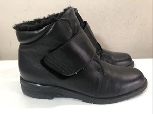 Women's Blondo Black Leather Hook & Loop Low Bootie Size 11 - Picture 1 of 12