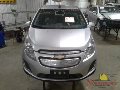 2016 Chevy Spark EV Windshield Wiper Transmission - Imagem 1 de 4