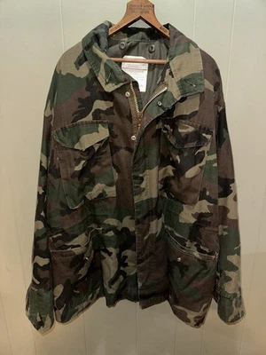Chaqueta de Campo Militar De Colección Bosque Camuflaje Clima Frío Abrigo Para Hombre’s Extra Grande XL Foto 1 de 4
