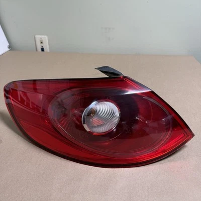 Внешний задний фонарь стоп-сигнал левый водитель для 2009-2012 Volkswagen CC 3C8945095G - Изображение 1 из 4