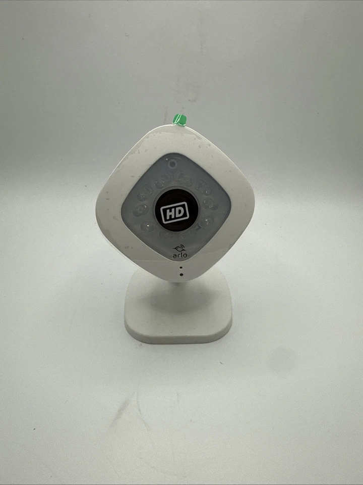 **New** Arlo Q VMC3040-100NAS 1080p HD Wireless Security Camera w/ Audio Indoor - Image 1 of 4