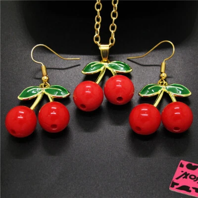 Nuevo Juego de Pendientes Collar Cadena Colgante Cereza Fruta Roja Resina Moda Mujeres Foto 1 de 3