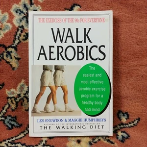 Walk Aerobics by Maggie Humphreys; Les Snowdon 1992 Paperback Good - Foto 1 di 9