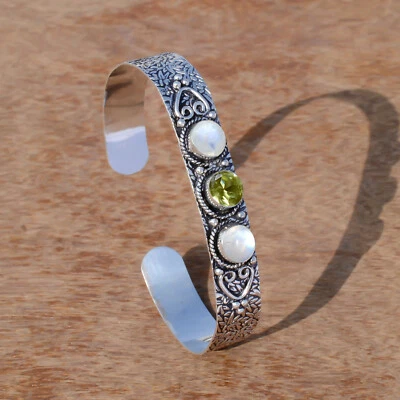 Moonstone & Faceted Peridot Gemstone Cuff 925 Sterling Silver Attractive Bangle - Image 1 of 4