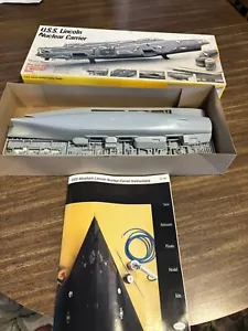 Vintage Italeri Testors USS Lincoln Nuclear Carrier 1:720 Modellbausatz 899 - Neu - Bild 1 von 4