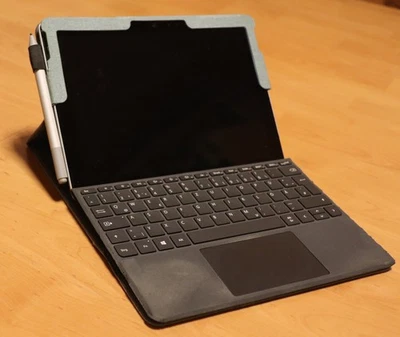 Microsoft Surface Go 128GB, 25,4cm (10 Zoll) - Bild 1 von 4