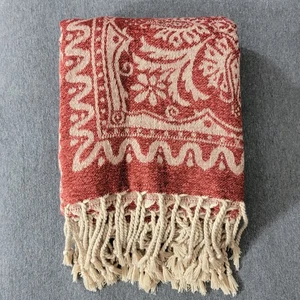 Calzeat Of Scotland Chenille Throw Red Floral Soft Woven Fringed Blanket 58x48 - Picture 1 of 10