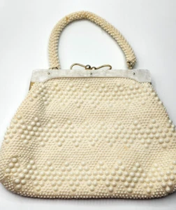 Vintage Cream Faux Pebble Bead Handbag 1960s MOD Lucite Hong Kong Clutch - Picture 1 of 8