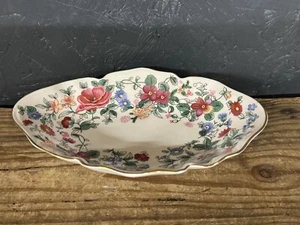 Vintage Crown Staffordshire, Thousand Flowers Oval Dish Fluted Sides. - Picture 1 of 8
