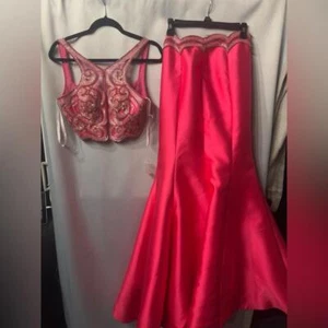 Rachel Allen 106037 - 2 Piece Set Size 6- beaded top with trumpet/mermaid skirt - Picture 1 of 15