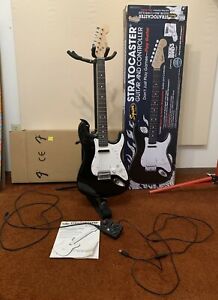Squire Fender Stratocaster Rock Band 3 Guitar + MIDI Pro-Adapter XBox 360 + game