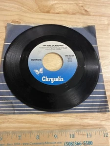Blondie One Way Or Another / Just Go Away 45 RPM Record Chrysalis CHS 2336 VG++ - Picture 1 of 2