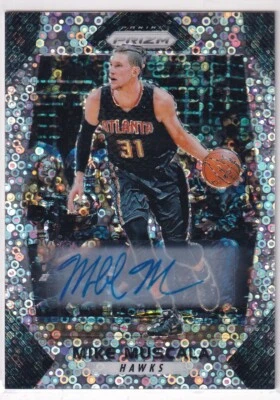 2017-18 Panini Prizm NBA No. 104 Mike Muscala Disco Prizm Auto - Image 1 of 2