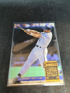 1994 Donruss Baseball Card #107 George Brett Salute