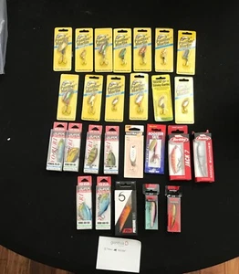 fishing lures - Picture 1 of 1