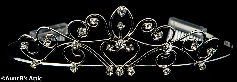 Tiara Tocado Disfraz Princesa, Reina o Debutante Plateado Metal y Estrás Foto 1 de 1