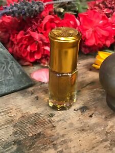 Egyptian Musk , Middle Eastern Perfume Oil: Gorgeous, Earthy scent: Concentrated