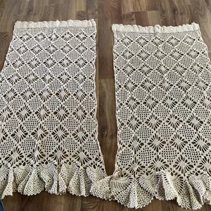 Vintage Lace Tiers, Set Of 2 , Scalloped Edge - Picture 1 of 6