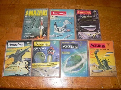 Lot of 7 Issues of Vintage Amazing Stories of Fact and Science Fiction Magazine Foto 1 de 2