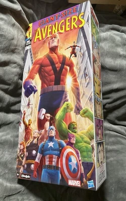 GIANT-MAN 24" Alto HasLab Marvel Legends Hasbro Exclusivo - Completo Foto 1 de 4