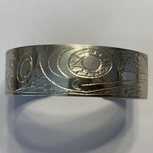 HAIDA PACIFIC COAST TRIBAL STERLING SILVER HUMMINGBIRD CUFF BRACELET 3/4” WIDE - Picture 1 of 8