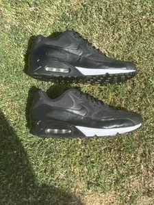 *Excellent Condition * Nike Air Max 90, Black/White,  U.S. Women's Size 11 - Picture 1 of 8