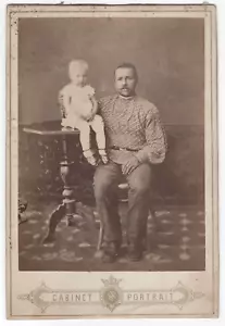 Vater mit Tochter Osteuropa Kabinett Foto 1870er Jahre - Bild 1 von 3