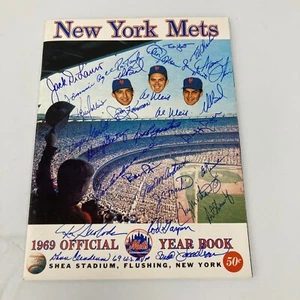 1969 NY Mets World Series Champs Team Signed Yearbook JSA COA - Picture 1 of 9