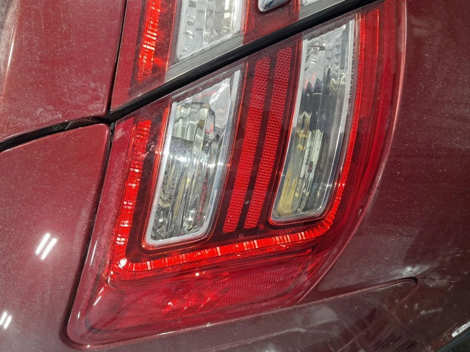 2016 Ford Taurus Left Driver Tail Light Assembly OEM Used 4DR SED 166-02443L - Image 1 of 4