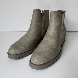 Baretraps Daytona Boots Womens Size 10 Chelsea Lug Sole Faux Leather Zip Ankle - Picture 1 of 9