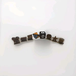 Scene It? Deluxe Movie Edition Metal Pieces & Die Replacement Pieces - Picture 1 of 11