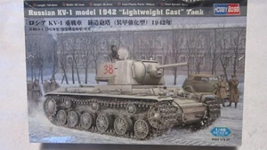 HOBBY BOSS MODELLINO RUSSO KV-1 1942 CARRO ARMATO LEGGERO IN GHISA SCALA 1/48 ETÀ 14+ - Foto 1 di 1