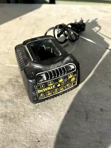 Dewalt DE9116 Schnellladegerät - 7,2V - 18V - NiMh & NiCd - Bild 1 von 2