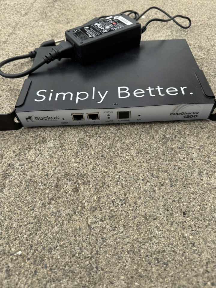 1 Ruckus ZoneDirector 1200 ZD1200 TESTED TO POWER ON ONLY-PARTS /REPAIR - Image 1 of 4