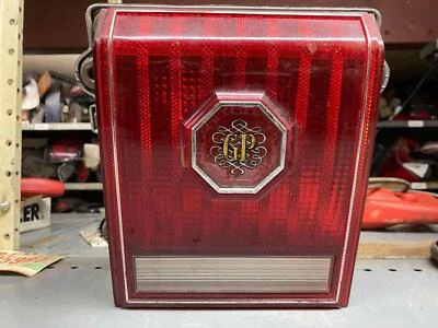 1977 PONTIAC GRAND PRIX Tail Light Assembly Left - Image 1 of 4