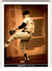 2002 SP Legendary Cuts Gaylord Perry #28 San Francisco Giants - Picture 1 of 2