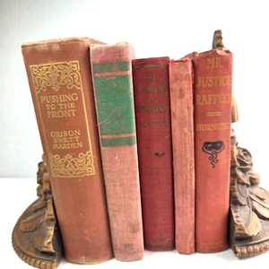 5 Vintage Bücher Lot rot Requisite Regal Display Dekor Stapel Hardcover - Bild 1 von 6