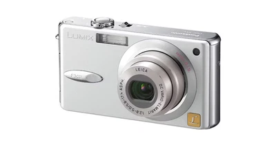 Panasonic LUMIX DMC-FX2 Silver 4.0MP 3x Compact Digital Camera From JAPAN Tested - Image 1 of 3